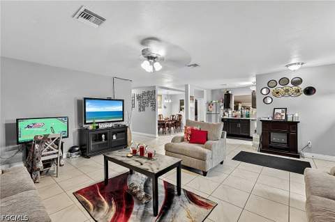 4028 Manning Ave, Fort Myers FL - photo 12 of 20