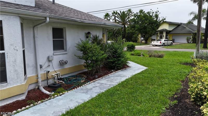 2 bedroom Townhouse at 1921 Golfside Village Dr, Lehigh Acres, Lehigh Acres — photo 5