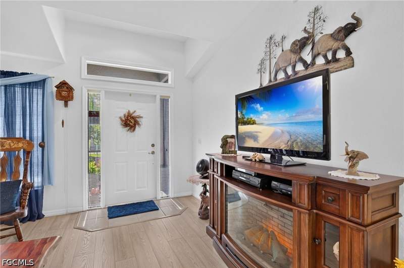 3 bedroom SingleFamilyResidence at 3570 NE 11th Ave, Cape Coral, Cape Coral — photo 3