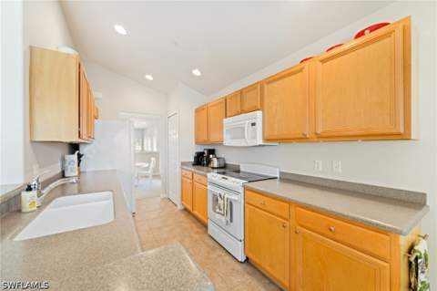 11620 Navarro Way 2408, Fort Myers FL - photo 8 of 23
