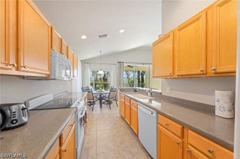 11620 Navarro Way 2408, Fort Myers FL - photo 9 of 23