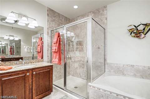 6541 Monterey Pt 54202, Naples FL - photo 14 of 24