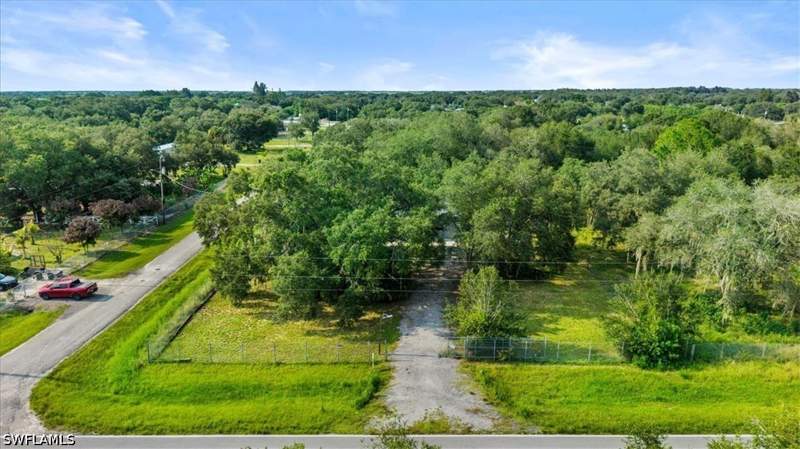 2 bedroom SingleFamilyResidence at 151 & 157 Horse Club Ave, Montura Ranch Sec 15, Clewiston — photo 3