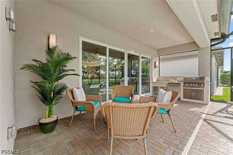 2 bedroom SingleFamilyResidence at 11523 Jacaranda Dr, Valencia Trails, Naples — photo 3