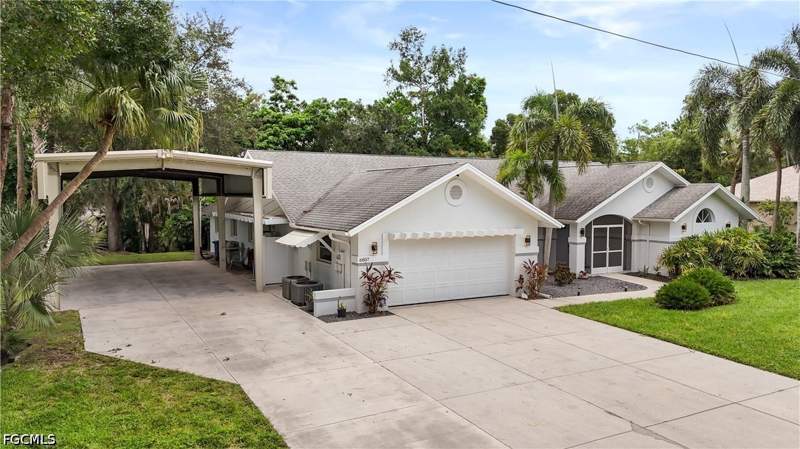 4 bedroom SingleFamilyResidence at 6857 Idlewild St, Florimond Manor, Fort Myers — photo 2