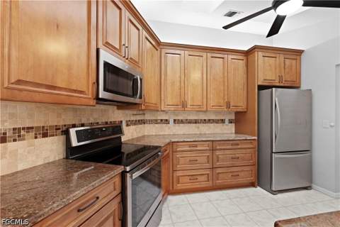 6857 Idlewild St, Fort Myers FL - photo 7 of 55