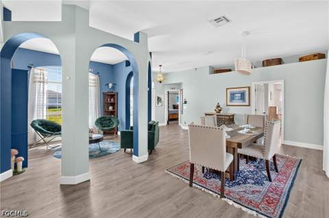 775 Arundel Cir, Fort Myers FL - photo 11 of 44