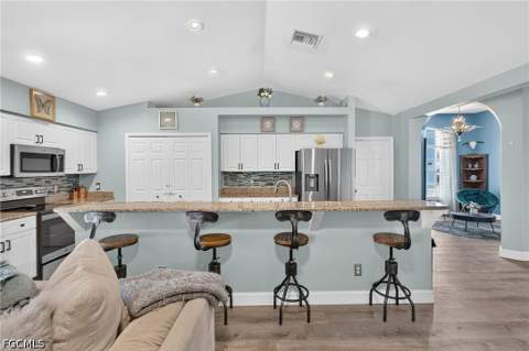 775 Arundel Cir, Fort Myers FL - photo 14 of 44