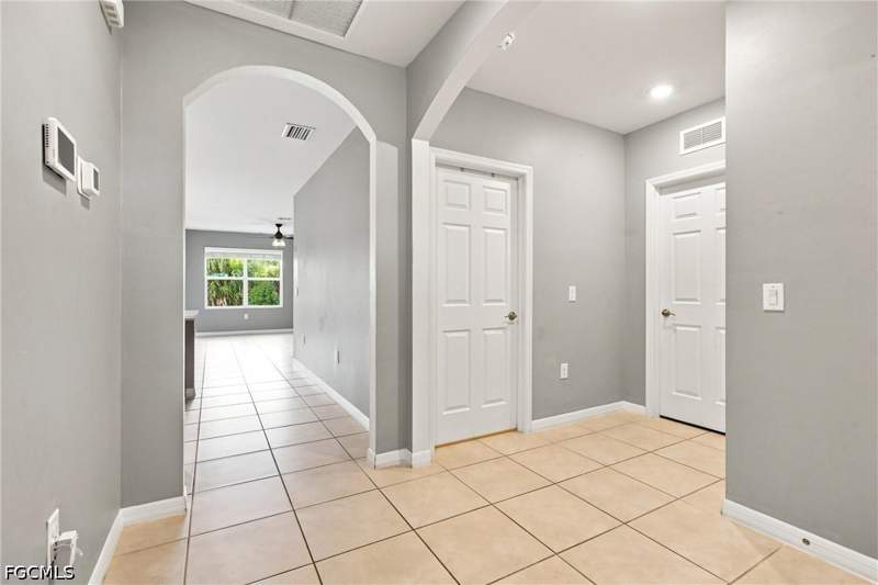 4 bedroom SingleFamilyResidence at 3180 Cozumel Ct, Entrada, Cape Coral — photo 3
