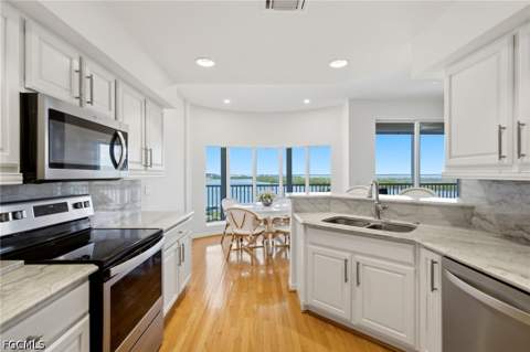 4141 Bay Beach Ln 463, Fort Myers Beach FL - photo 10 of 47