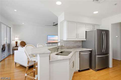 4141 Bay Beach Ln 463, Fort Myers Beach FL - photo 15 of 47