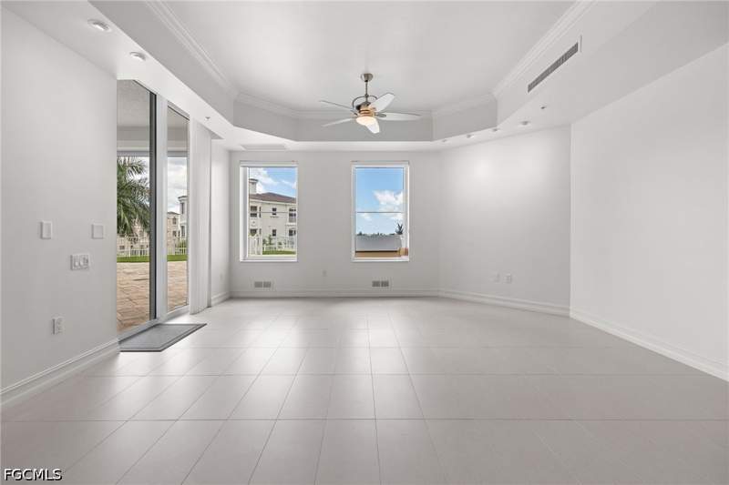 4 bedroom Condominium at 14270 Royal Harbour Ct 323, The Paramount, Fort Myers — photo 3
