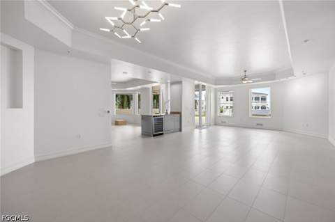14270 Royal Harbour Ct 323, Fort Myers FL - photo 7 of 46