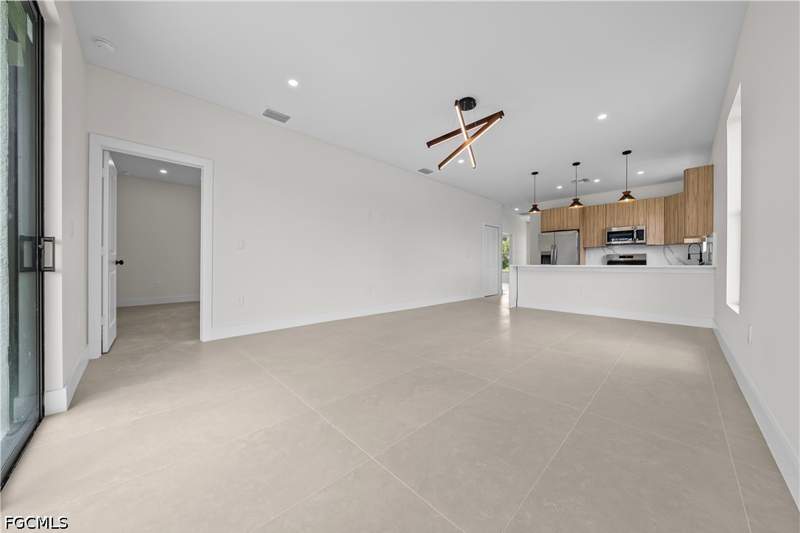 3 bedroom SingleFamilyResidence at 2919 Meadow Rd, Lehigh Acres, Lehigh Acres — photo 3