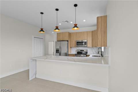 2919 Meadow Rd, Lehigh Acres FL - photo 7 of 22