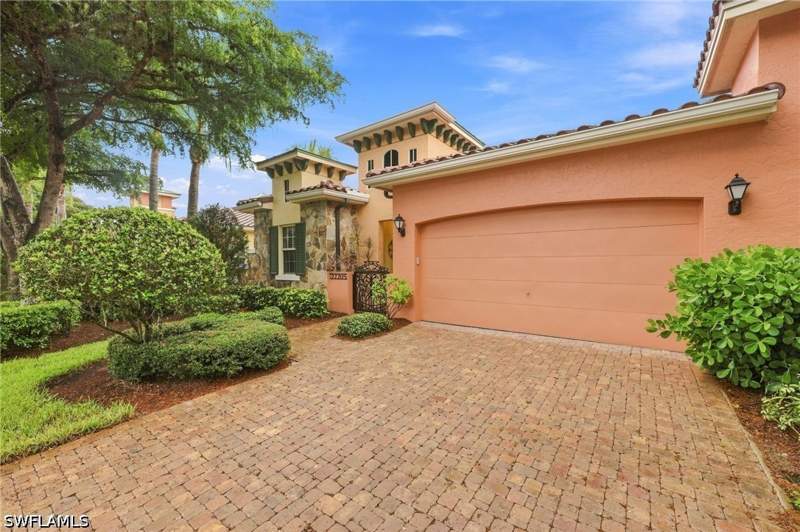 3 bedroom Attached at 22205 Ponte Romano Ln, Rapallo, Estero — photo 2