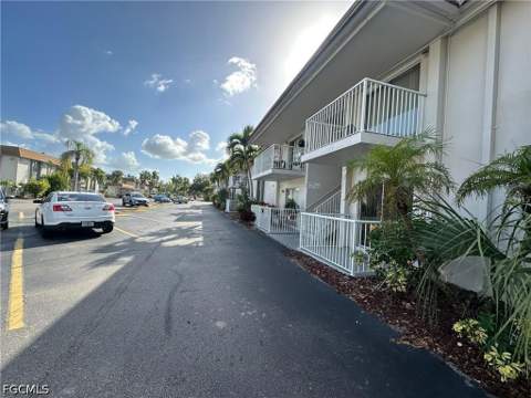 1830 Maravilla Ave 416, Fort Myers FL - photo 8 of 24