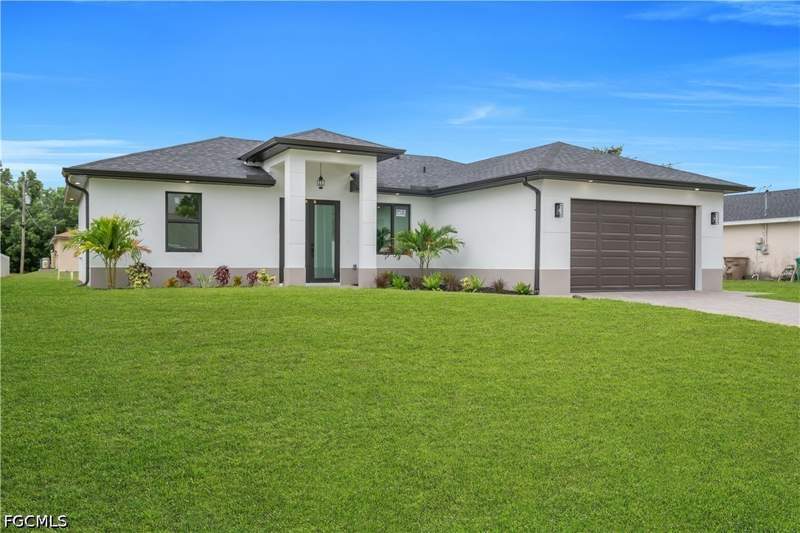 3 bedroom SingleFamilyResidence at 129 NW 14th St, Cape Coral, Cape Coral — photo 2