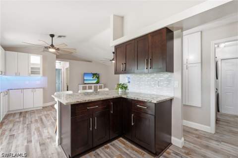 4425 SW 14th Pl, Cape Coral FL - photo 10 of 32