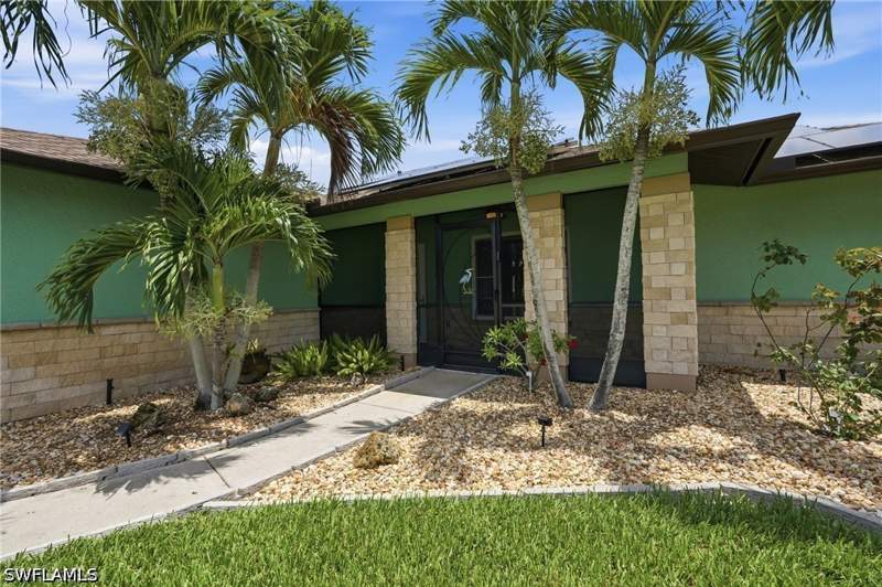 3 bedroom SingleFamilyResidence at 4425 SW 14th Pl, Cape Coral, Cape Coral — photo 2