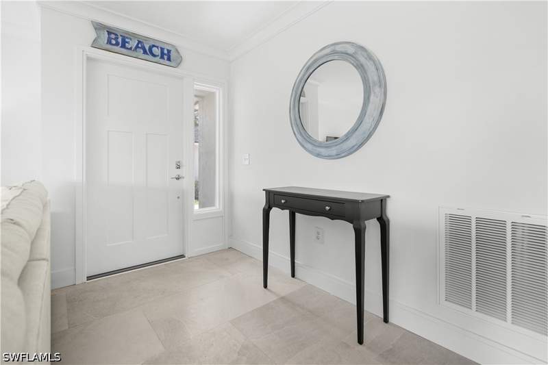 2 bedroom Condominium at 250 Lanchester Ct 35, Royal Arms Villas, Naples — photo 2