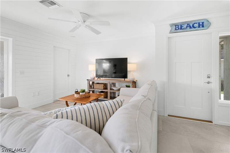 2 bedroom Condominium at 250 Lanchester Ct 35, Royal Arms Villas, Naples — photo 3