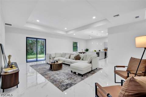 8027 Royal Cir, Labelle FL - photo 8 of 33