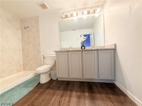 1010 NE 1st Ave, Cape Coral FL - photo 10 of 17