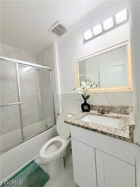 1010 NE 1st Ave, Cape Coral FL - photo 13 of 17