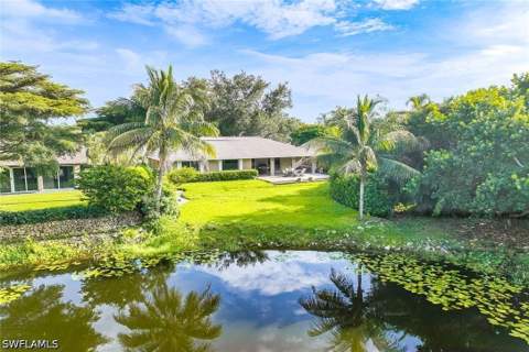 1073 N Alhambra Cir, Naples FL - photo 10 of 45