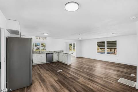 13651 Grackle Dr, Fort Myers FL - photo 12 of 28