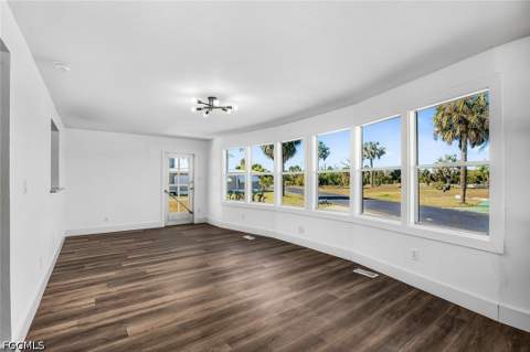 13651 Grackle Dr, Fort Myers FL - photo 7 of 28