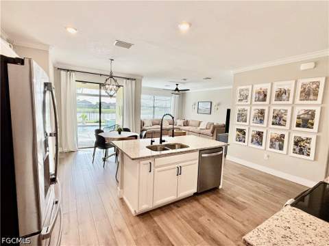 3302 Pasadena Ct, Fort Myers FL - photo 6 of 50