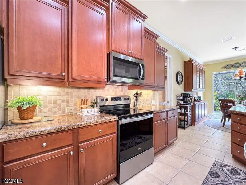 3 bedroom SingleFamilyResidence at 3290 Shady Bend Way, Shady Bend, Fort Myers — photo 5