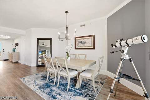 425 Cove Tower Dr 1002, Naples FL - photo 14 of 40