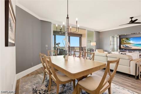 425 Cove Tower Dr 1002, Naples FL - photo 16 of 40