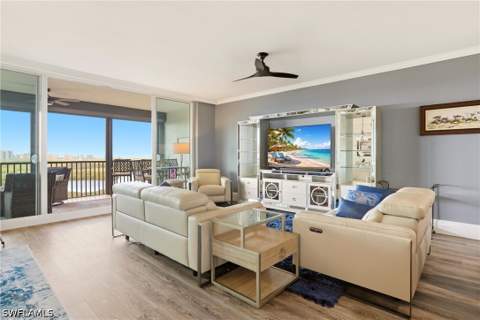 425 Cove Tower Dr 1002, Naples FL - photo 6 of 40