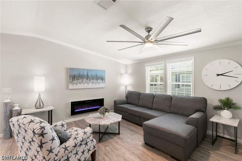 2 bedroom ManufacturedHome at 1366 Diamond Lake Cir, Silver Lakes, Naples — photo 3