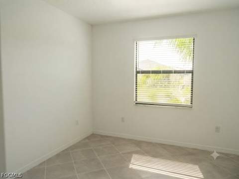3426 Menores Way, Fort Myers FL - photo 8 of 16