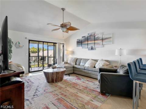 4708 SW 8th Pl 205, Cape Coral FL - photo 6 of 20