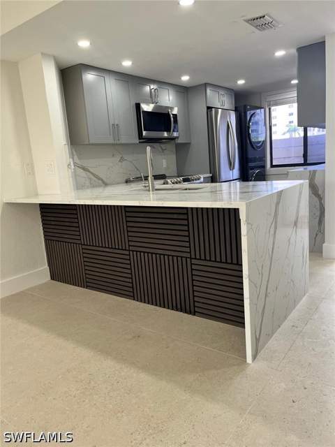 6655 Estero Blvd 114, Fort Myers Beach FL - photo 8 of 39