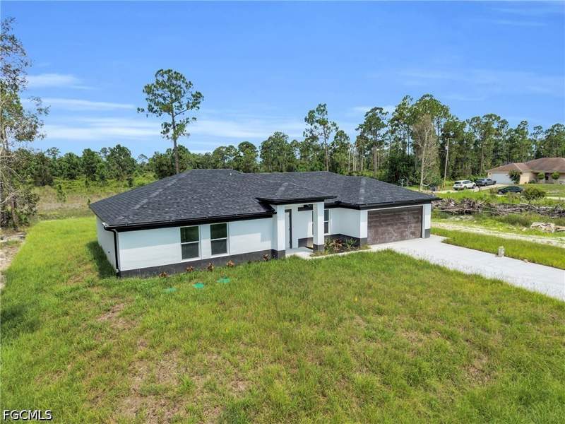 3 bedroom SingleFamilyResidence at 863 Burrows Ave, Lehigh Acres, Lehigh Acres — photo 4