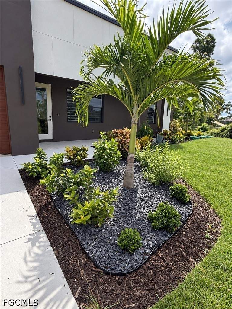 3 bedroom SingleFamilyResidence at 835 Harnes Ave S, Lehigh Acres, Lehigh Acres — photo 2