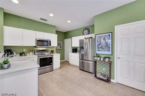 15776 Marcello Cir 180, Naples FL - photo 10 of 25