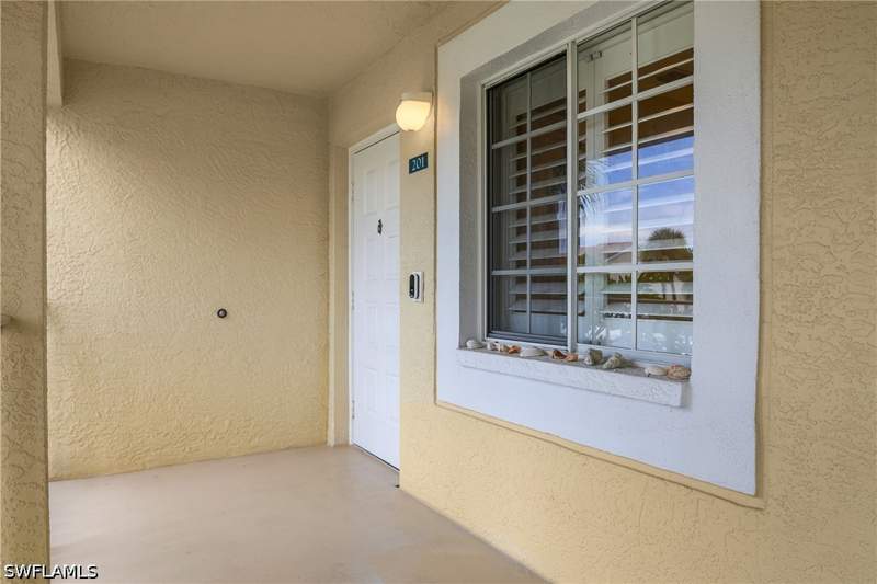 2 bedroom Condominium at 7725 Jewel Ln 201, Villages At Emerald Lakes, Naples — photo 4