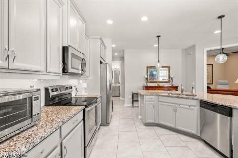 26213 Palace Ln 202, Bonita Springs FL - photo 14 of 33