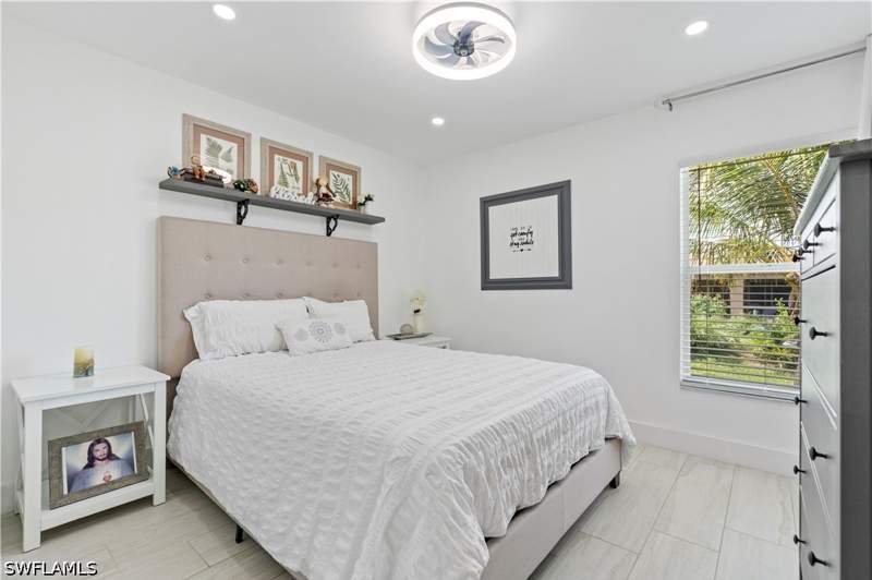 3 bedroom SingleFamilyResidence at 9052 Cypress Dr N, San Carlos Park, Fort Myers — photo 5