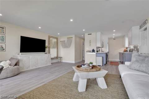 2500 Gulf Shore Blvd N S10, Naples FL - photo 8 of 29