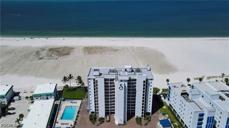 2 bedroom Condominium at 6400 Estero Blvd 603, Sunset Condo, Fort Myers Beach — photo 2