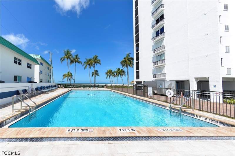 2 bedroom Condominium at 6400 Estero Blvd 603, Sunset Condo, Fort Myers Beach — photo 3